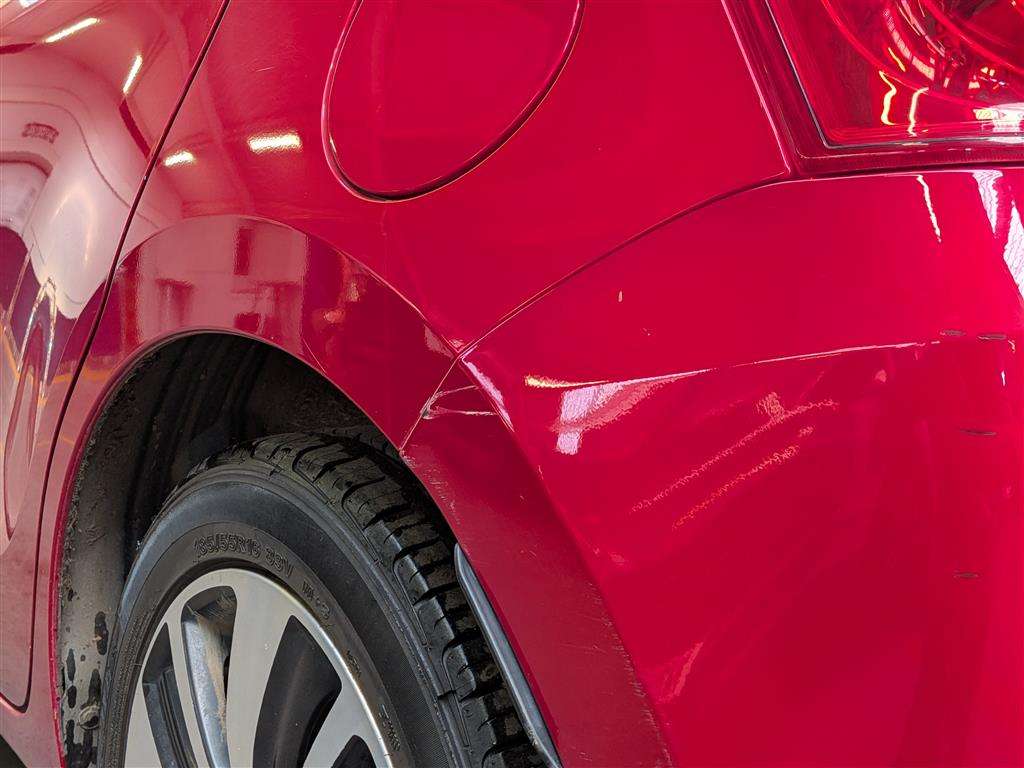 <p>2017 SUZUKI SWIFT SZ5 BOOSTERJET AUTO</p>
