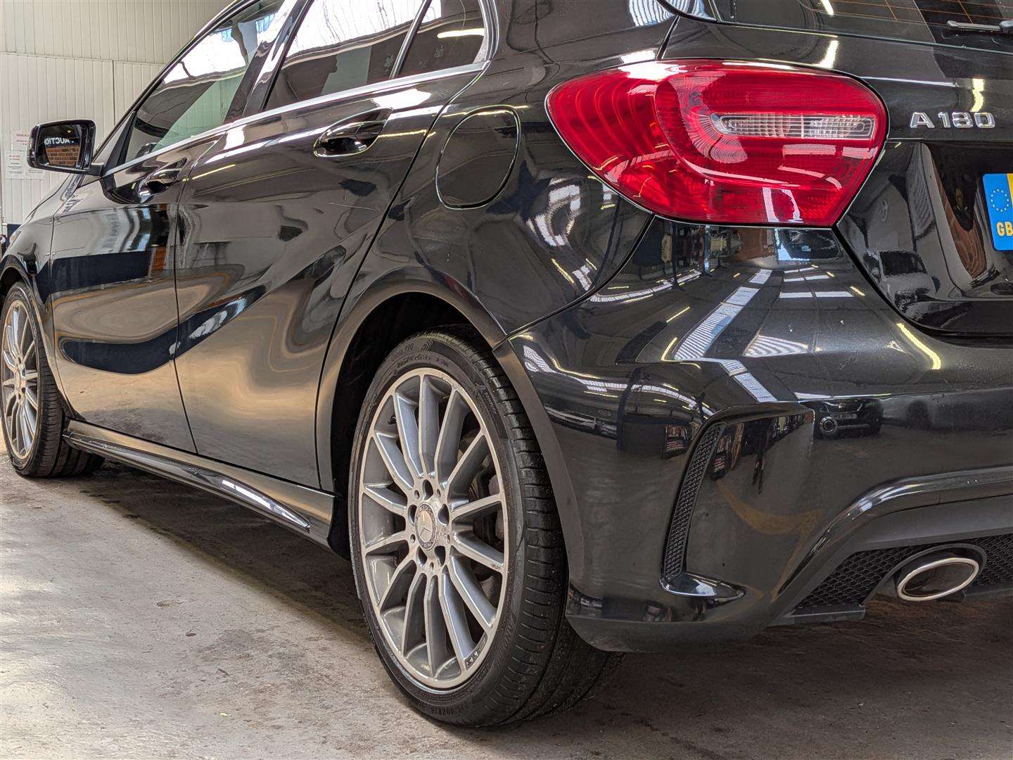 <p>2015 MERCEDES-BENZ A180 BLUE-CY AMG SPORT CD</p>