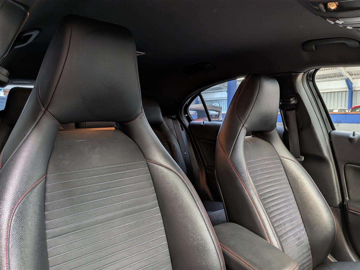 <p>2015 MERCEDES-BENZ A180 BLUE-CY AMG SPORT CD</p>
