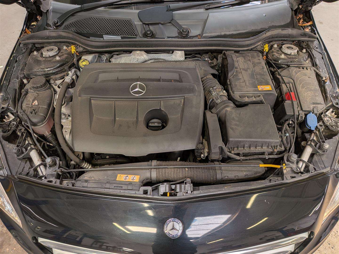 <p>2015 MERCEDES-BENZ A180 BLUE-CY AMG SPORT CD</p>