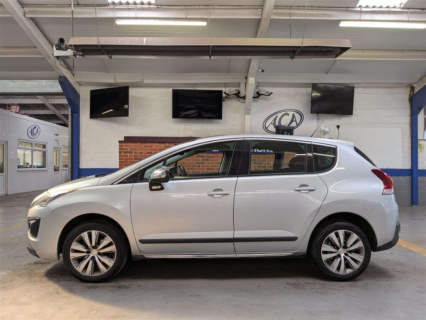 <p>2015 PEUGEOT 3008 ACTIVE E-HDI S-A</p>