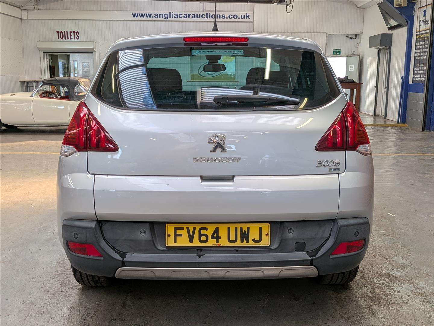<p>2015 PEUGEOT 3008 ACTIVE E-HDI S-A</p>