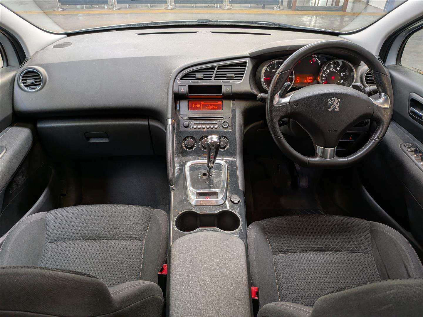 <p>2015 PEUGEOT 3008 ACTIVE E-HDI S-A</p>
