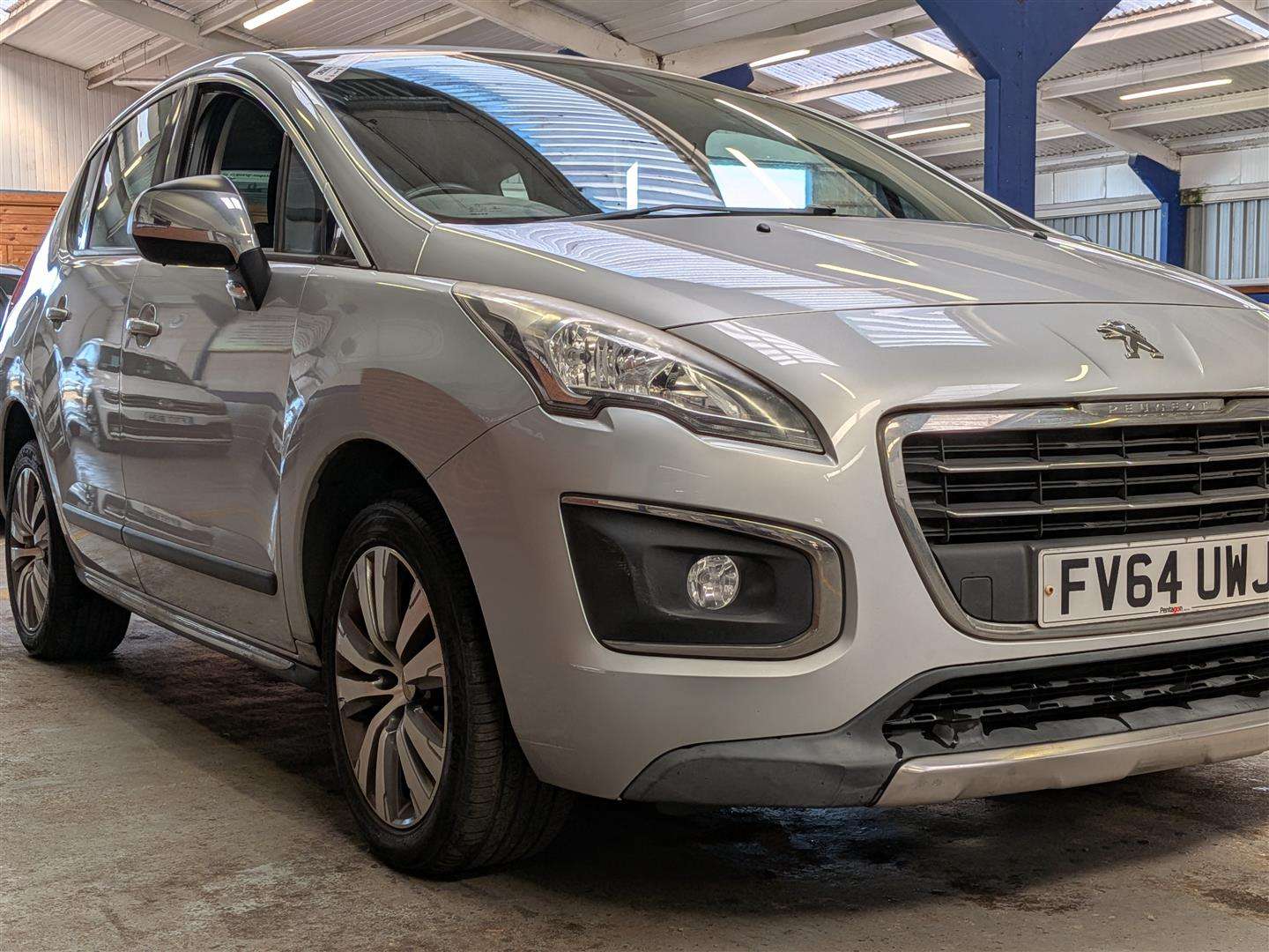 <p>2015 PEUGEOT 3008 ACTIVE E-HDI S-A</p>