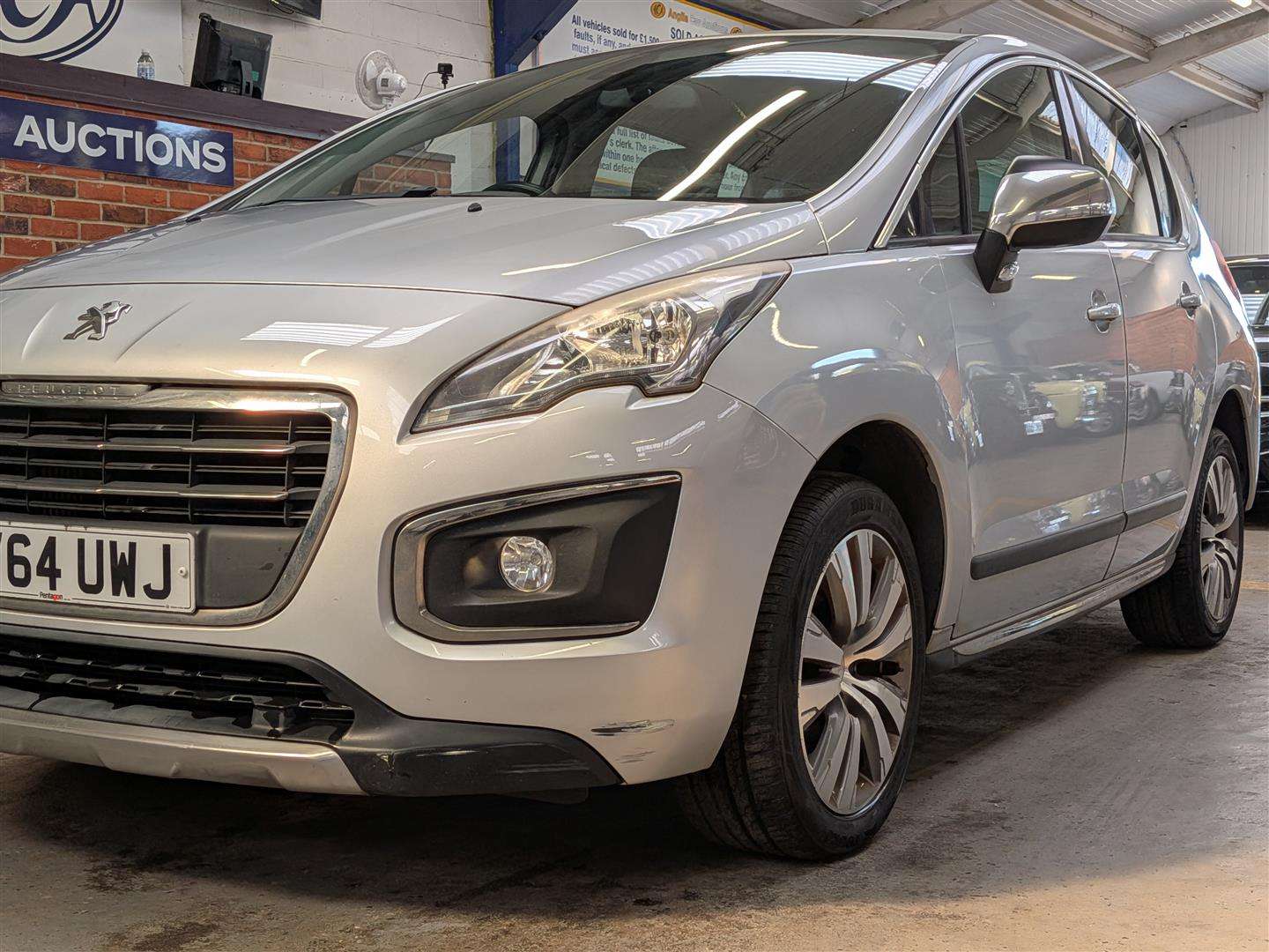 <p>2015 PEUGEOT 3008 ACTIVE E-HDI S-A</p>