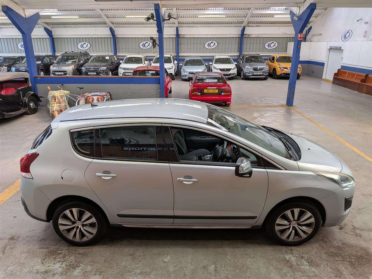 <p>2015 PEUGEOT 3008 ACTIVE E-HDI S-A</p>