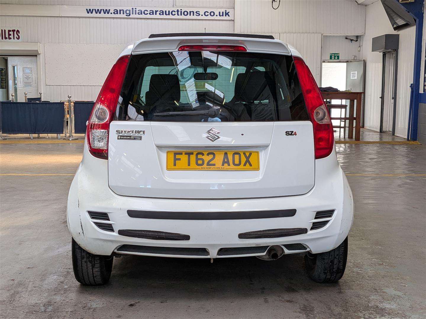 <p>2012 SUZUKI SPLASH SZ4 AUTO</p>
