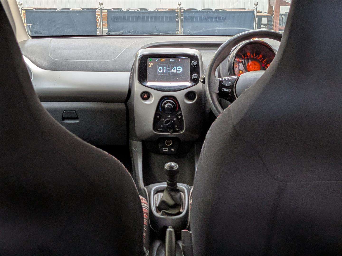 <p>2018 CITROEN C1 FEEL</p>