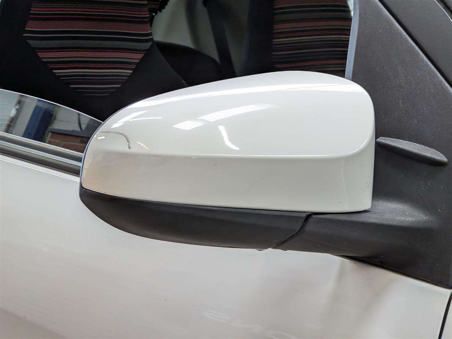 <p>2018 CITROEN C1 FEEL</p>