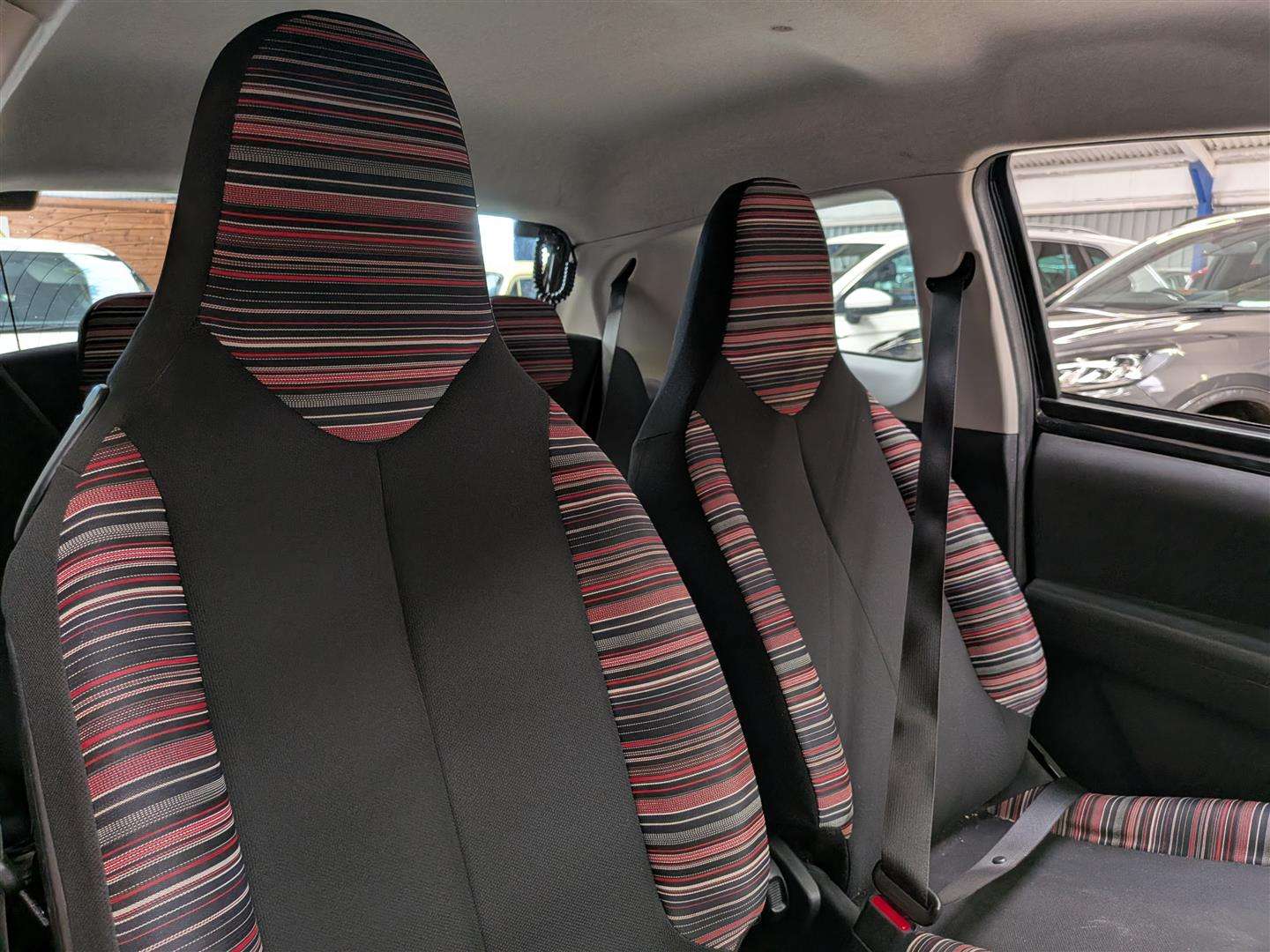 <p>2017 CITROEN C1 FEEL</p>