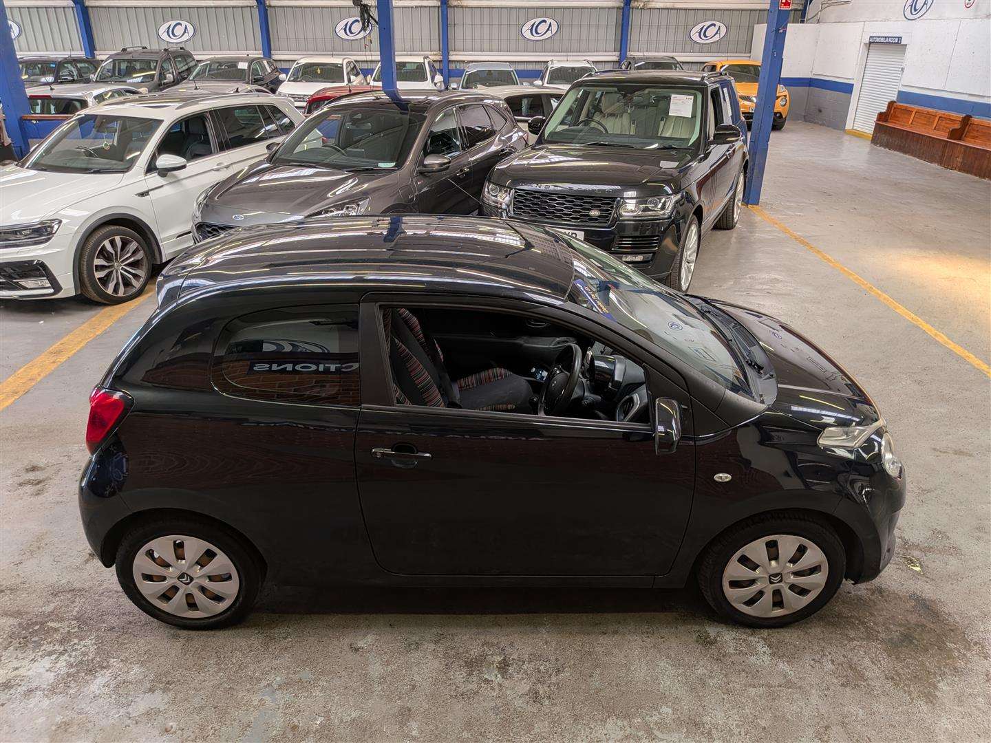 <p>2017 CITROEN C1 FEEL</p>