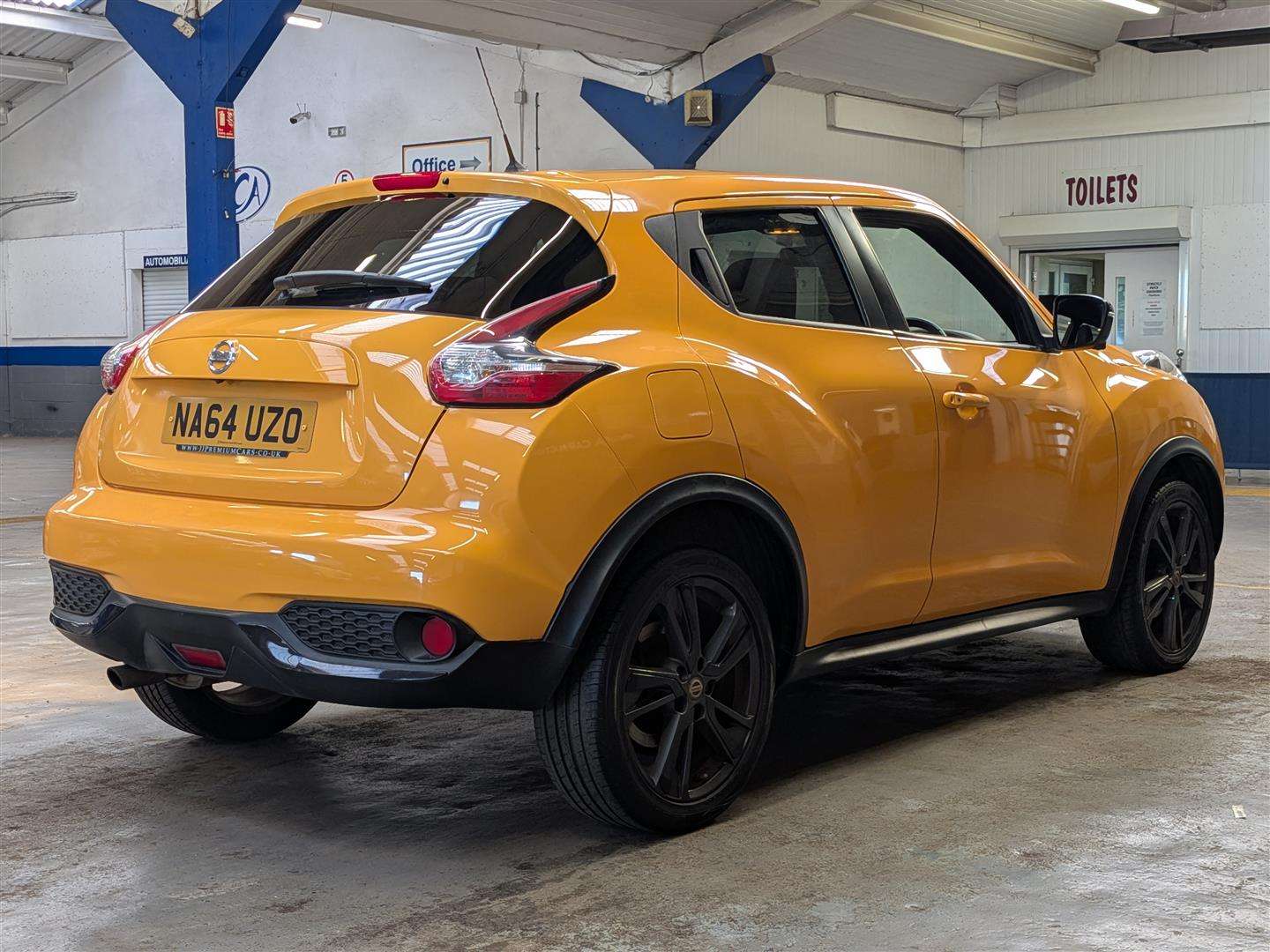 <p>2014 NISSAN JUKE TEKNA DIG-T</p>