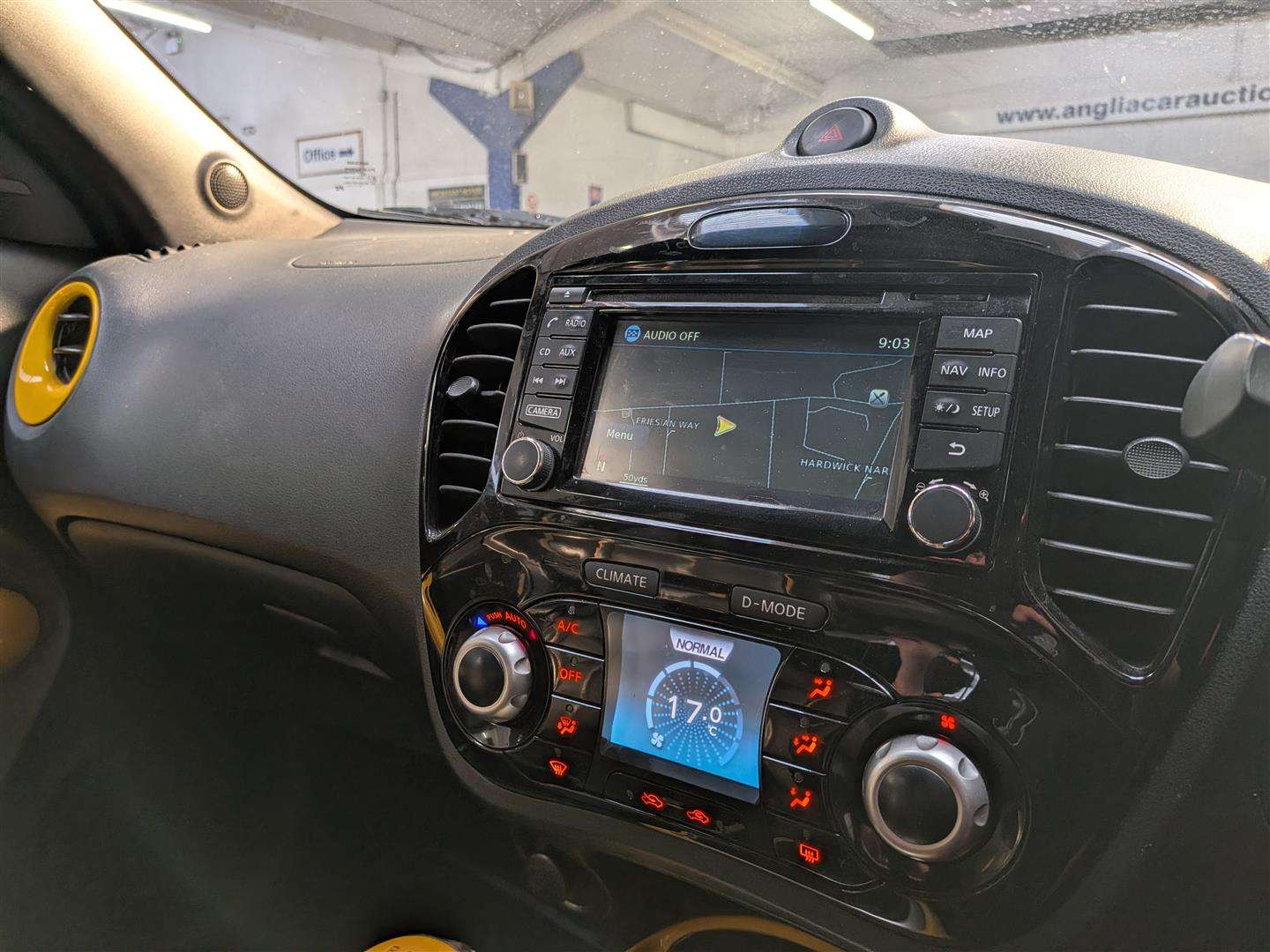 <p>2014 NISSAN JUKE TEKNA DIG-T</p>