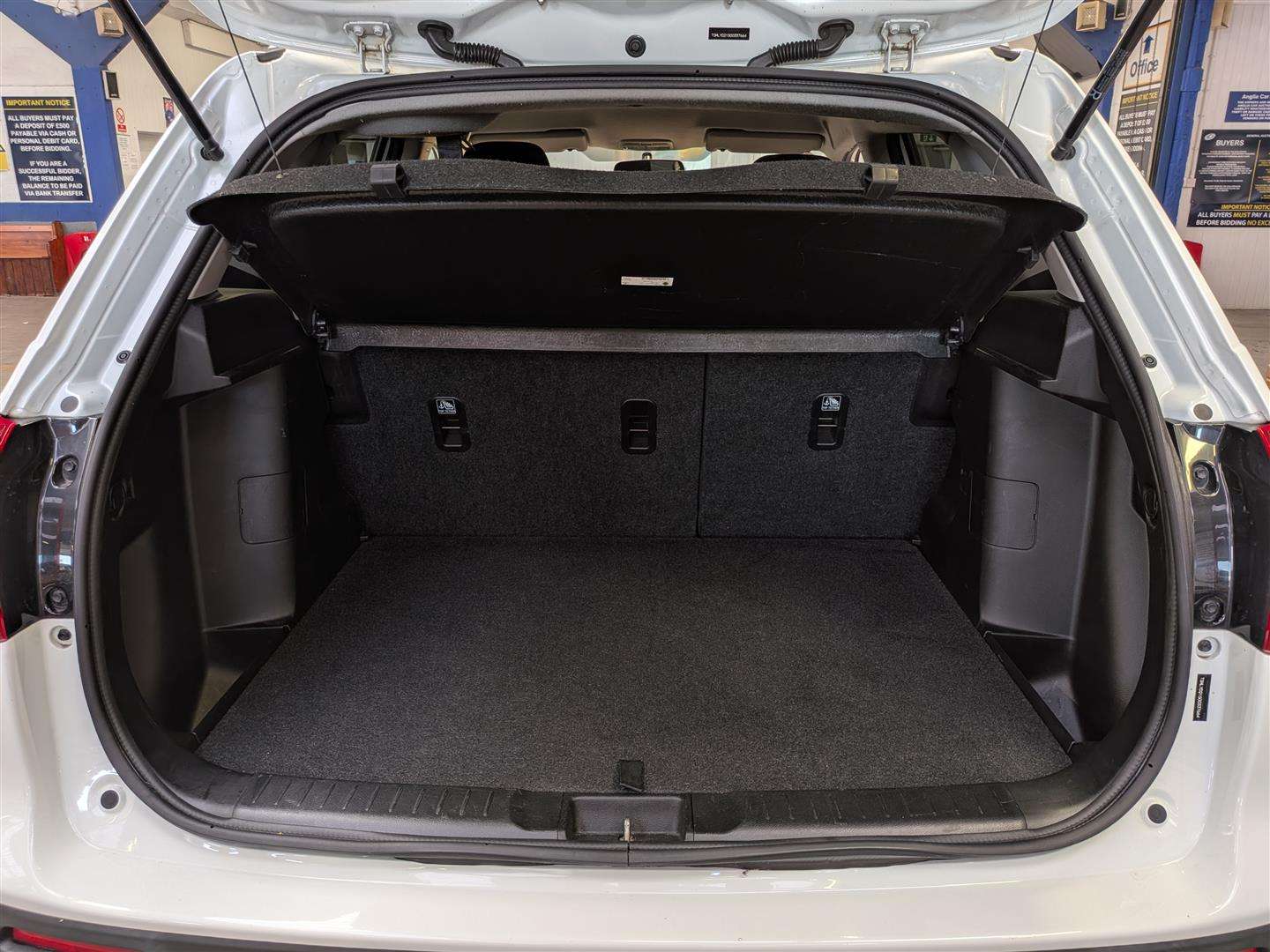 <p>2017 SUZUKI VITARA SZ-T</p>