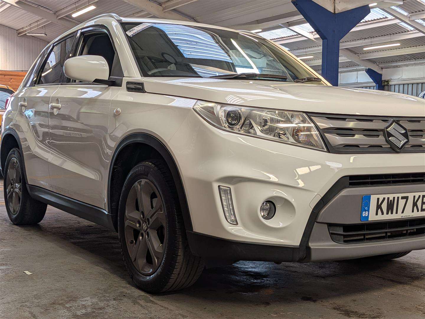<p>2017 SUZUKI VITARA SZ-T</p>