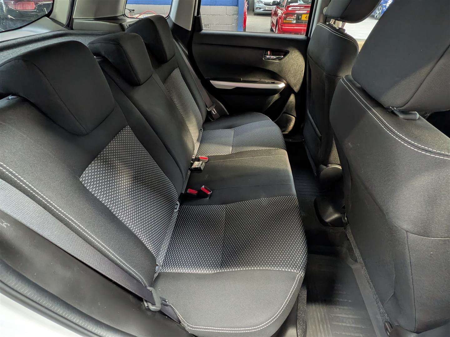 <p>2017 SUZUKI VITARA SZ-T</p>