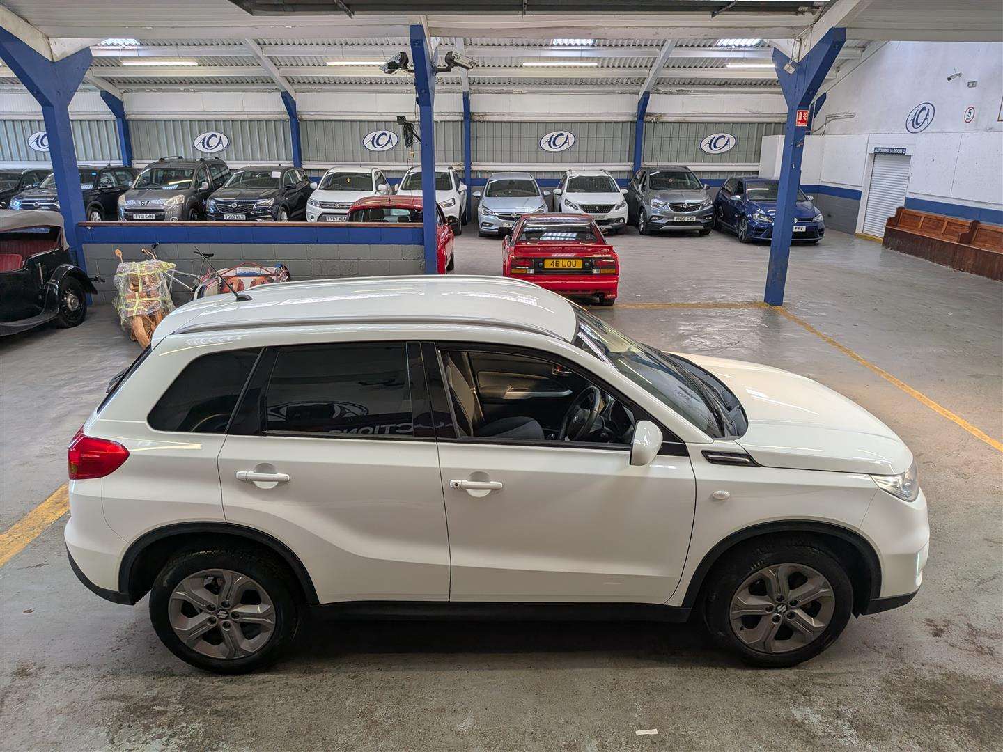 <p>2017 SUZUKI VITARA SZ-T</p>