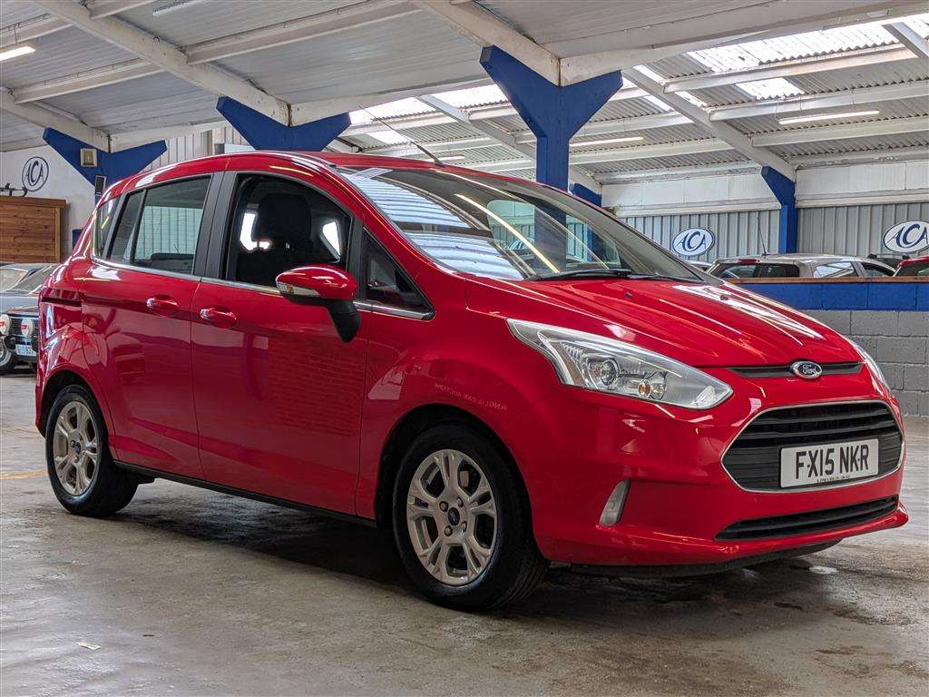 <p>2015 FORD B-MAX ZETEC TURBO</p>
