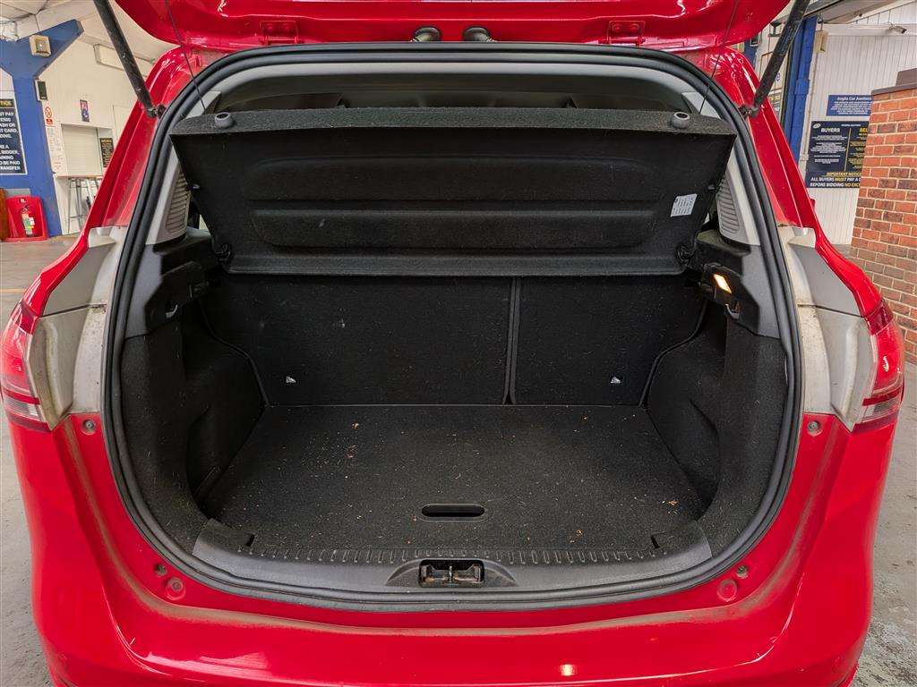 <p>2015 FORD B-MAX ZETEC TURBO</p>