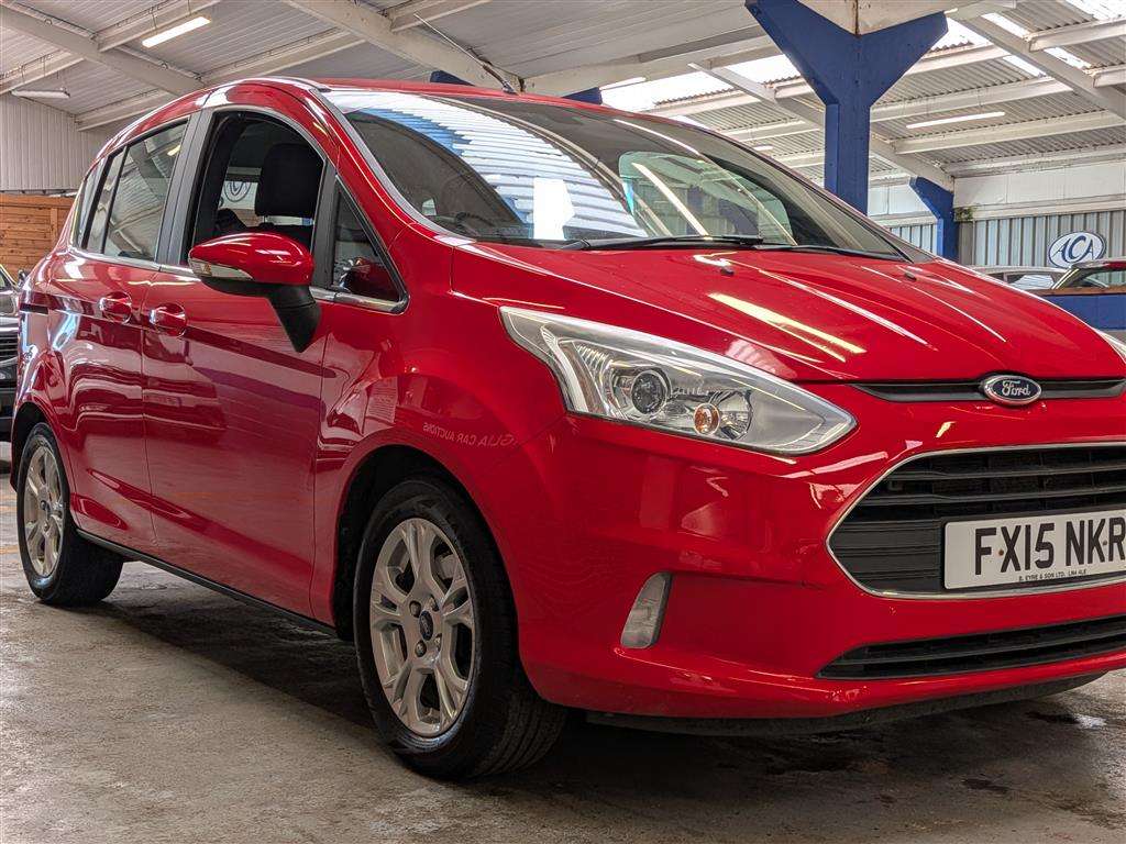 <p>2015 FORD B-MAX ZETEC TURBO</p>