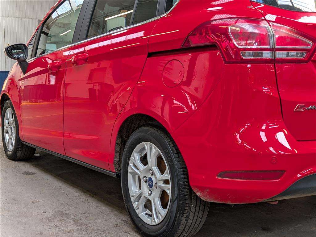 <p>2015 FORD B-MAX ZETEC TURBO</p>
