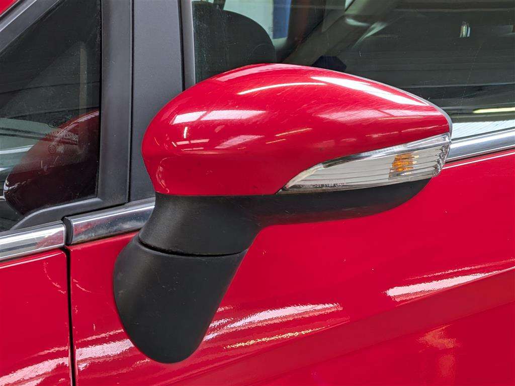 <p>2015 FORD B-MAX ZETEC TURBO</p>
