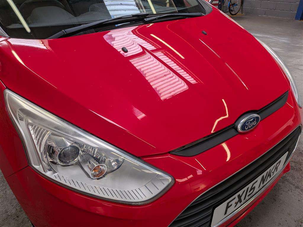 <p>2015 FORD B-MAX ZETEC TURBO</p>