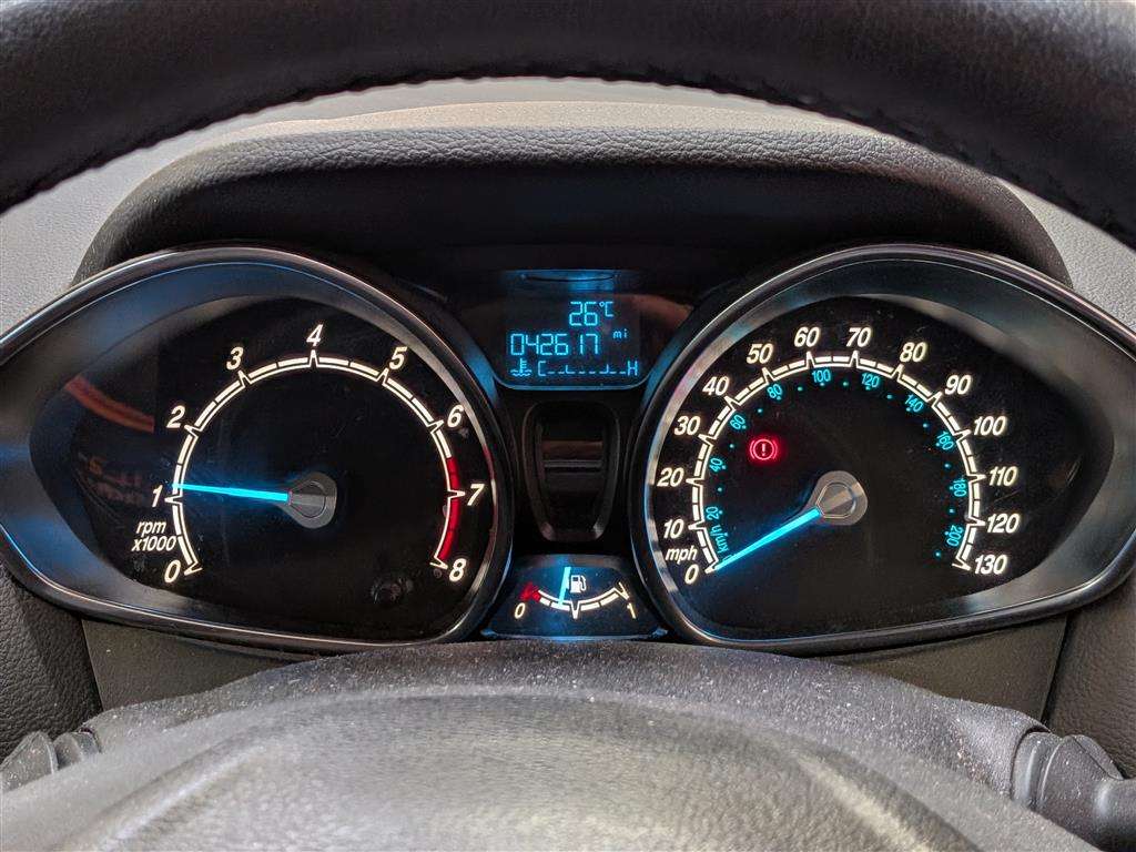 <p>2015 FORD B-MAX ZETEC TURBO</p>