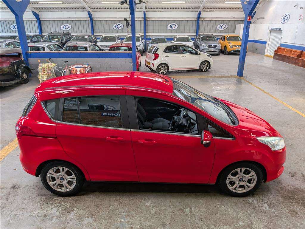 <p>2015 FORD B-MAX ZETEC TURBO</p>
