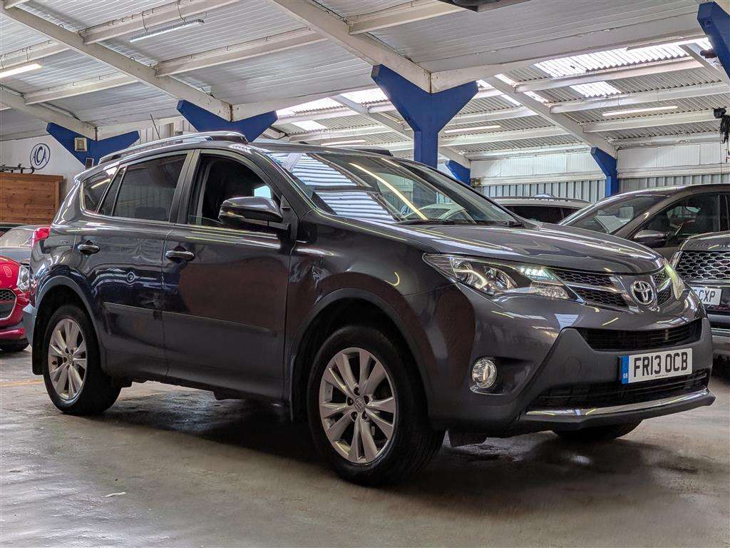 <p>2013 TOYOTA RAV4 INVINCIBLE D-4D</p>