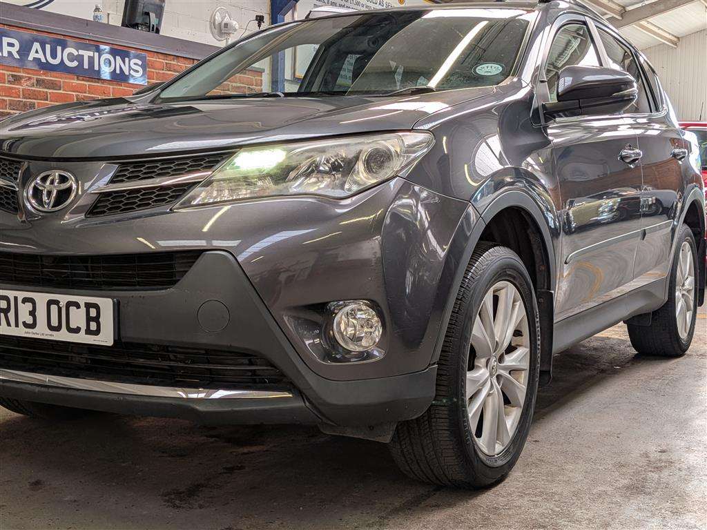 <p>2013 TOYOTA RAV4 INVINCIBLE D-4D</p>