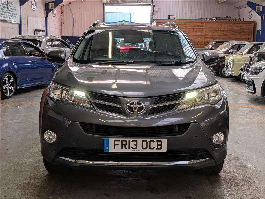 <p>2013 TOYOTA RAV4 INVINCIBLE D-4D</p>