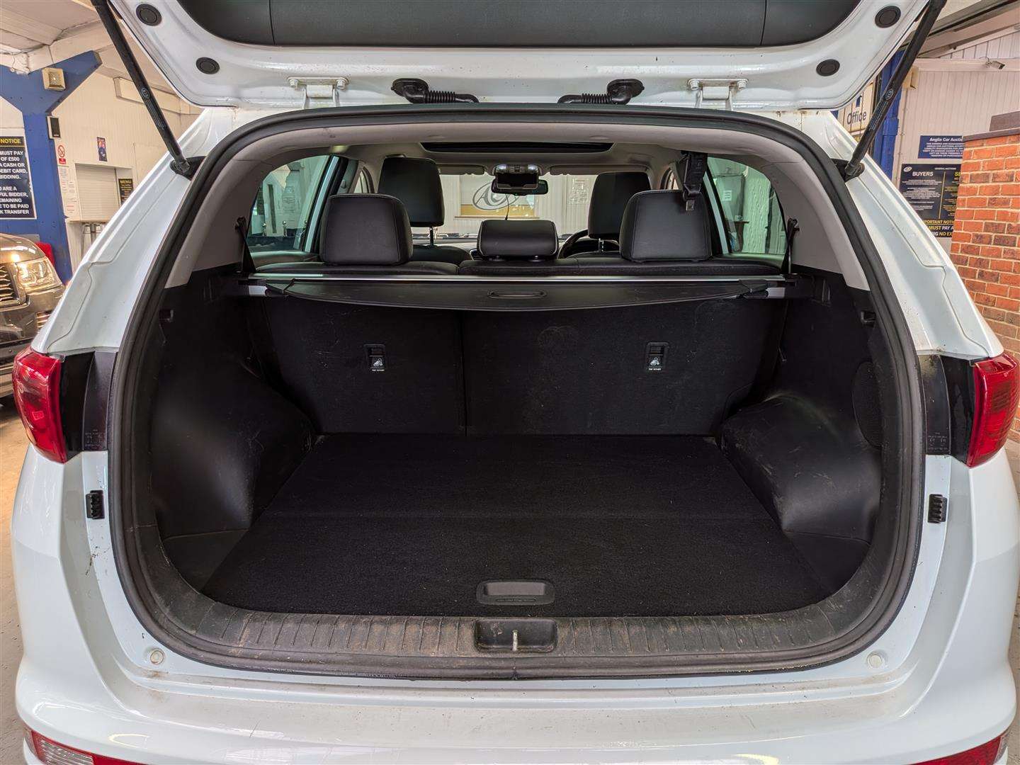 <p>2016 KIA SPORTAGE 4 CRDI ISG</p>