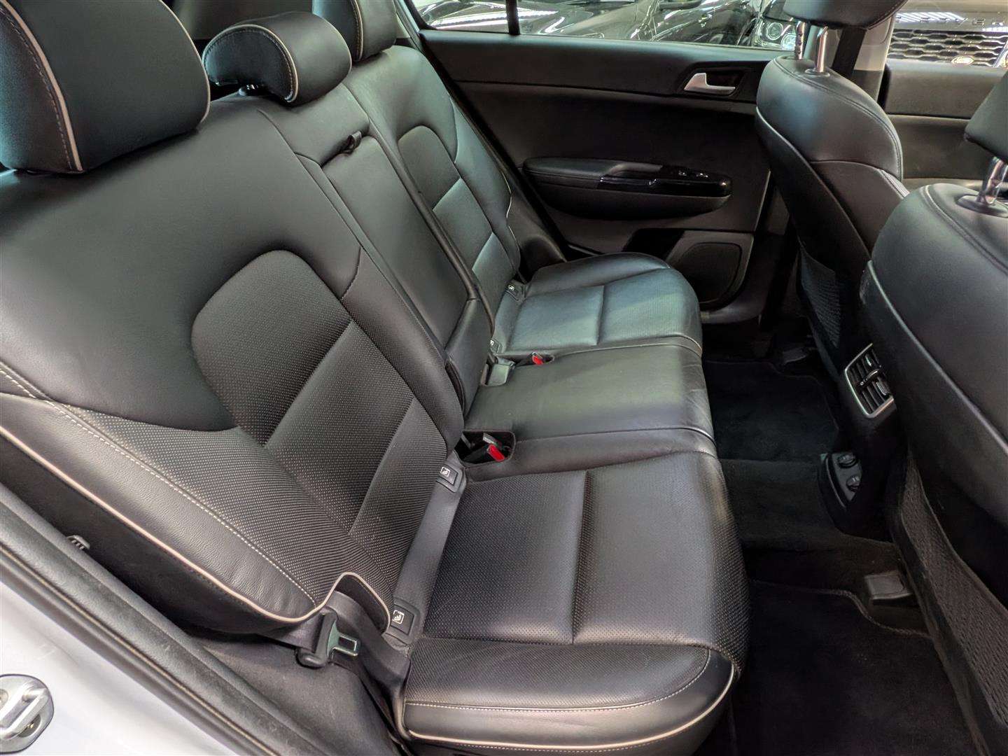 <p>2016 KIA SPORTAGE 4 CRDI ISG</p>