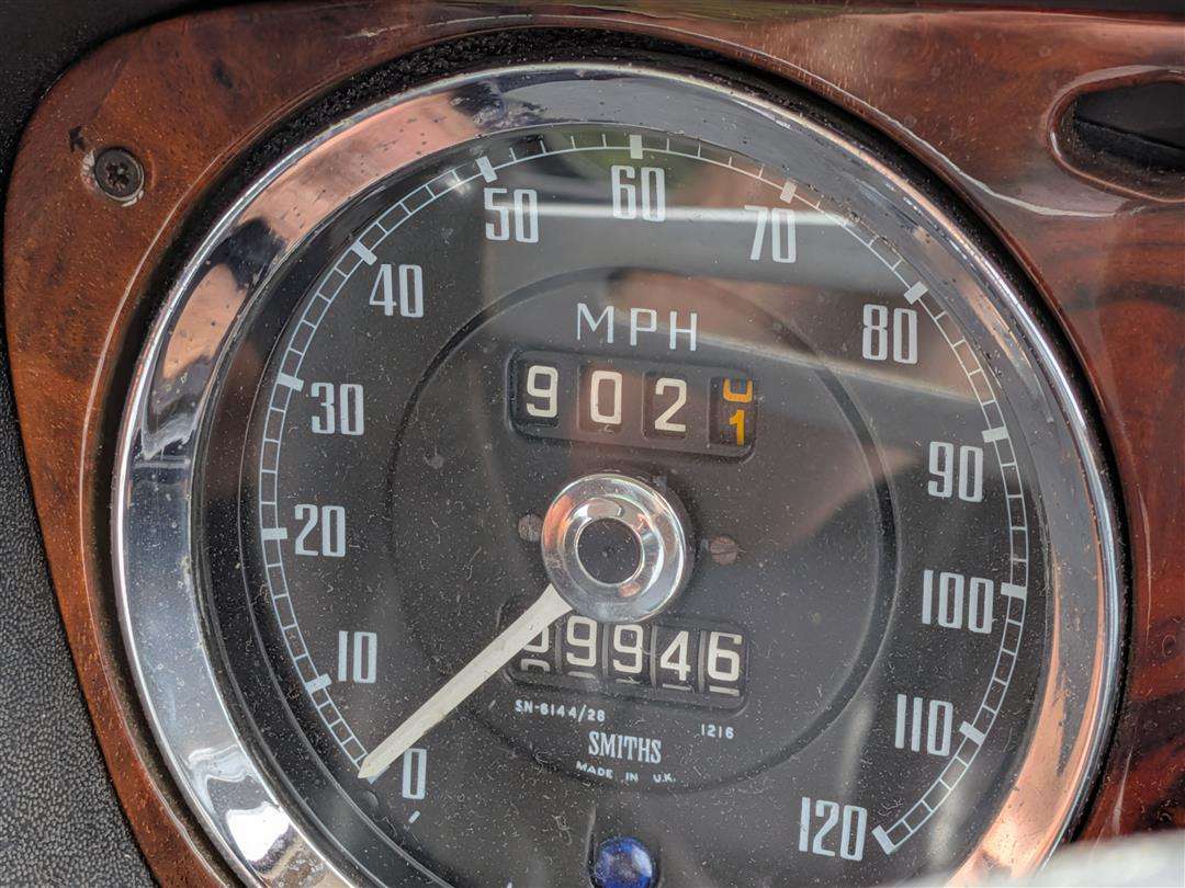 <p>1973 MG B GT AUTO</p>