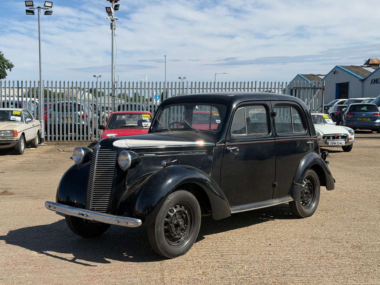 <p>1946 VAUXHALL 10-4</p>