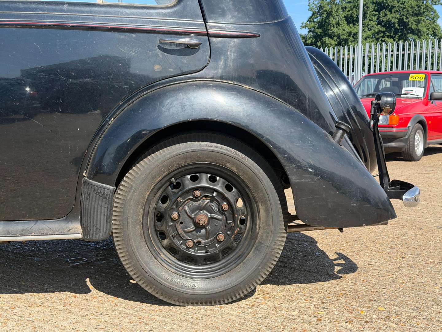 <p>1946 VAUXHALL 10-4</p>