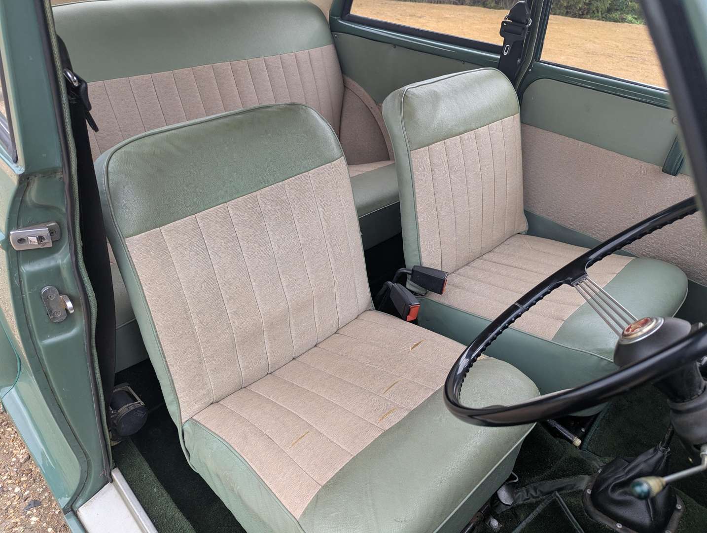 <p>1964 MORRIS MINOR 1000</p>