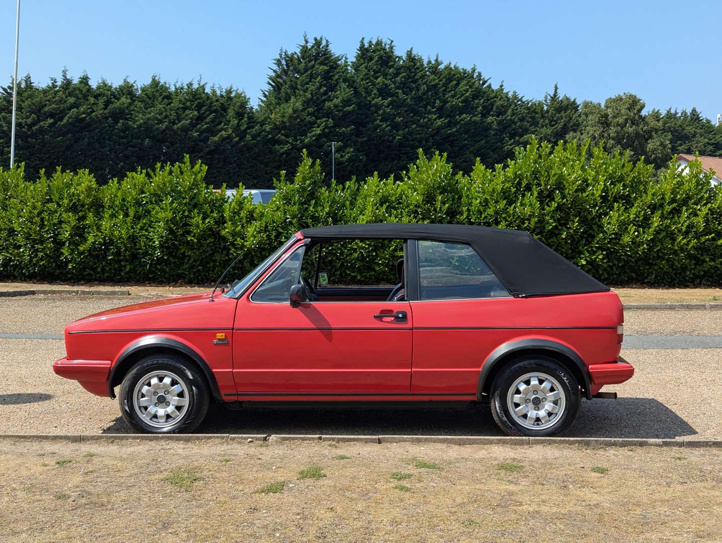 <p>1982 VW GOLF CABRIOLET GL</p>