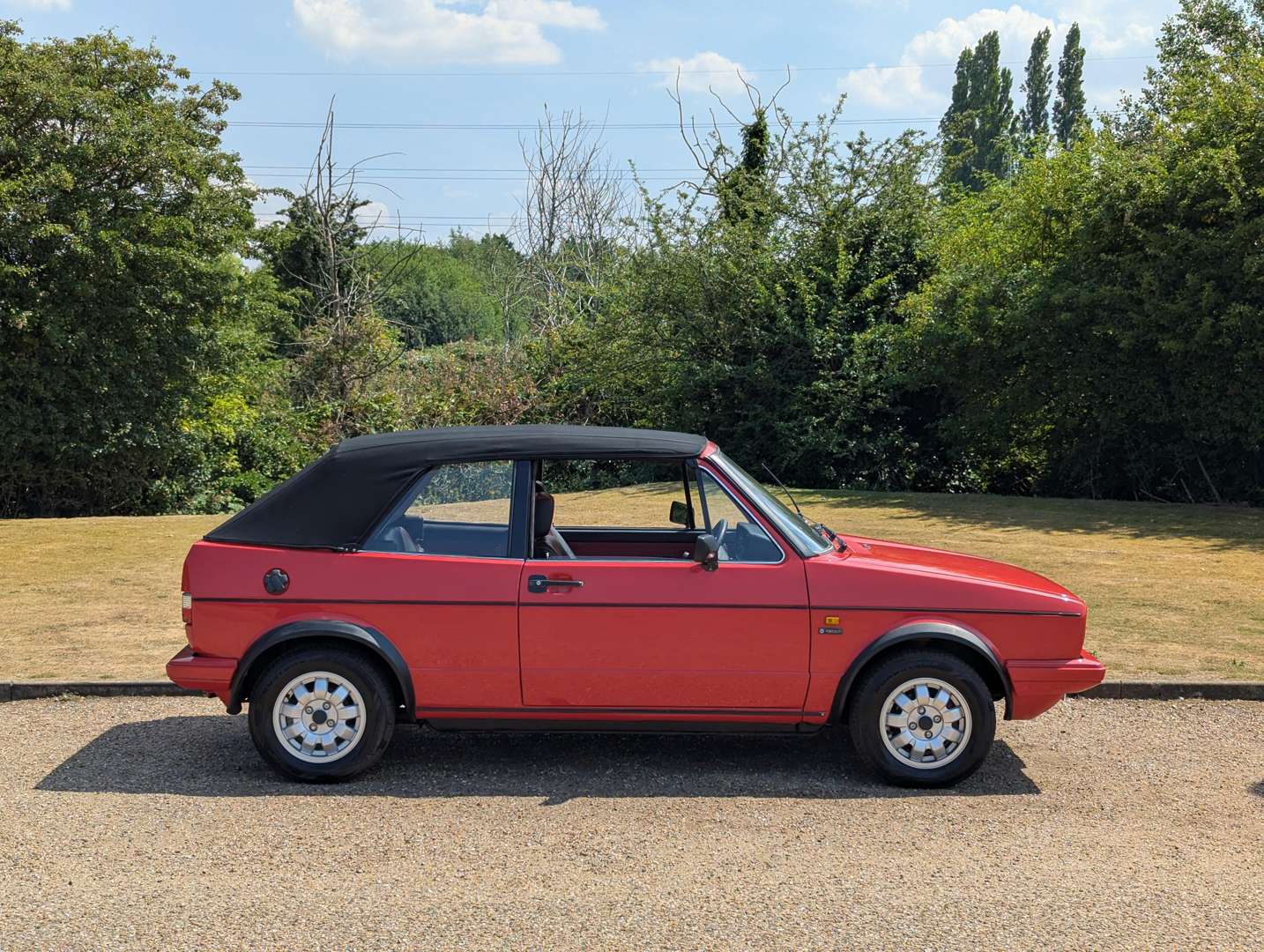 <p>1982 VW GOLF CABRIOLET GL</p>