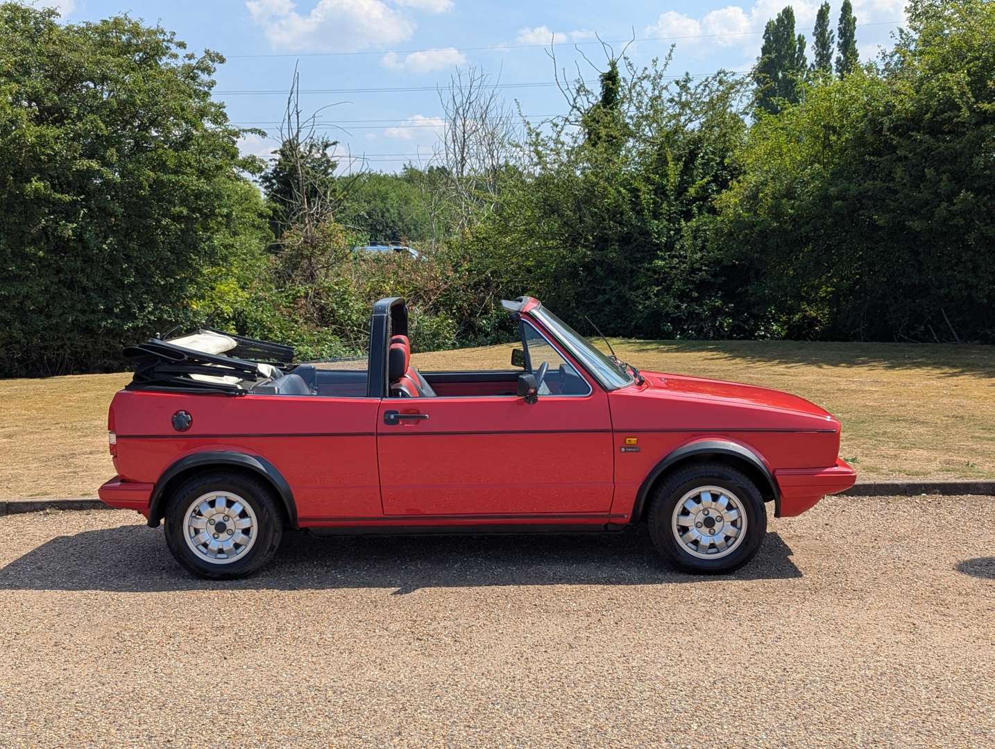 <p>1982 VW GOLF CABRIOLET GL</p>