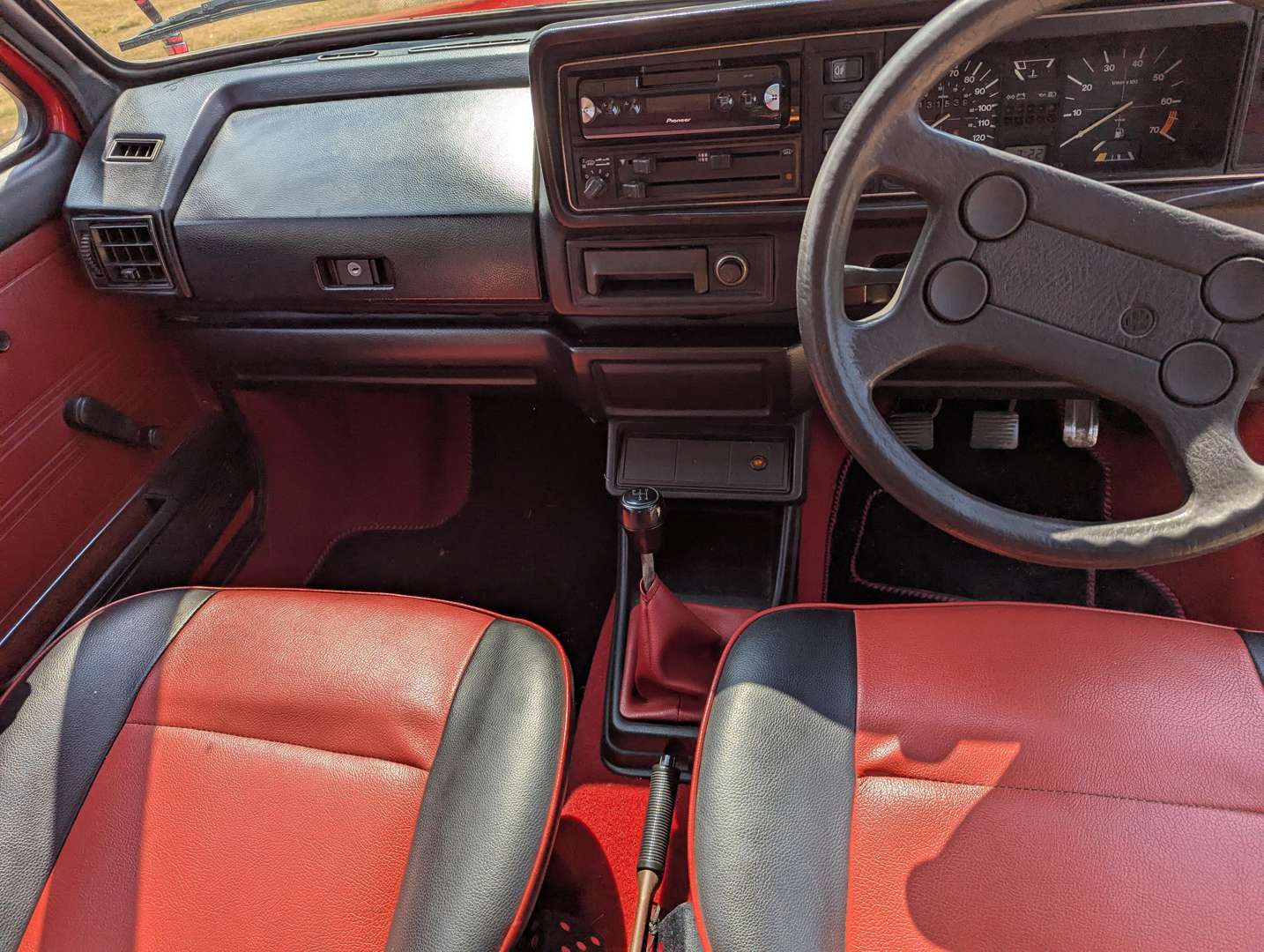 <p>1982 VW GOLF CABRIOLET GL</p>