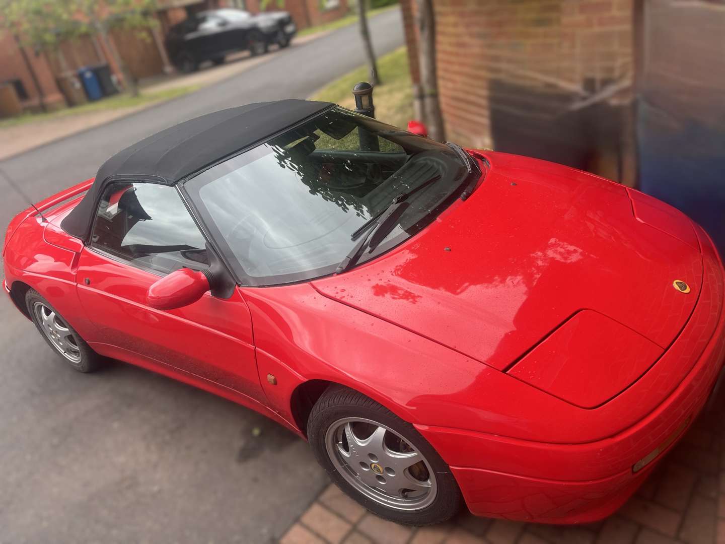 <p>1991 LOTUS ELAN SE TURBO</p>