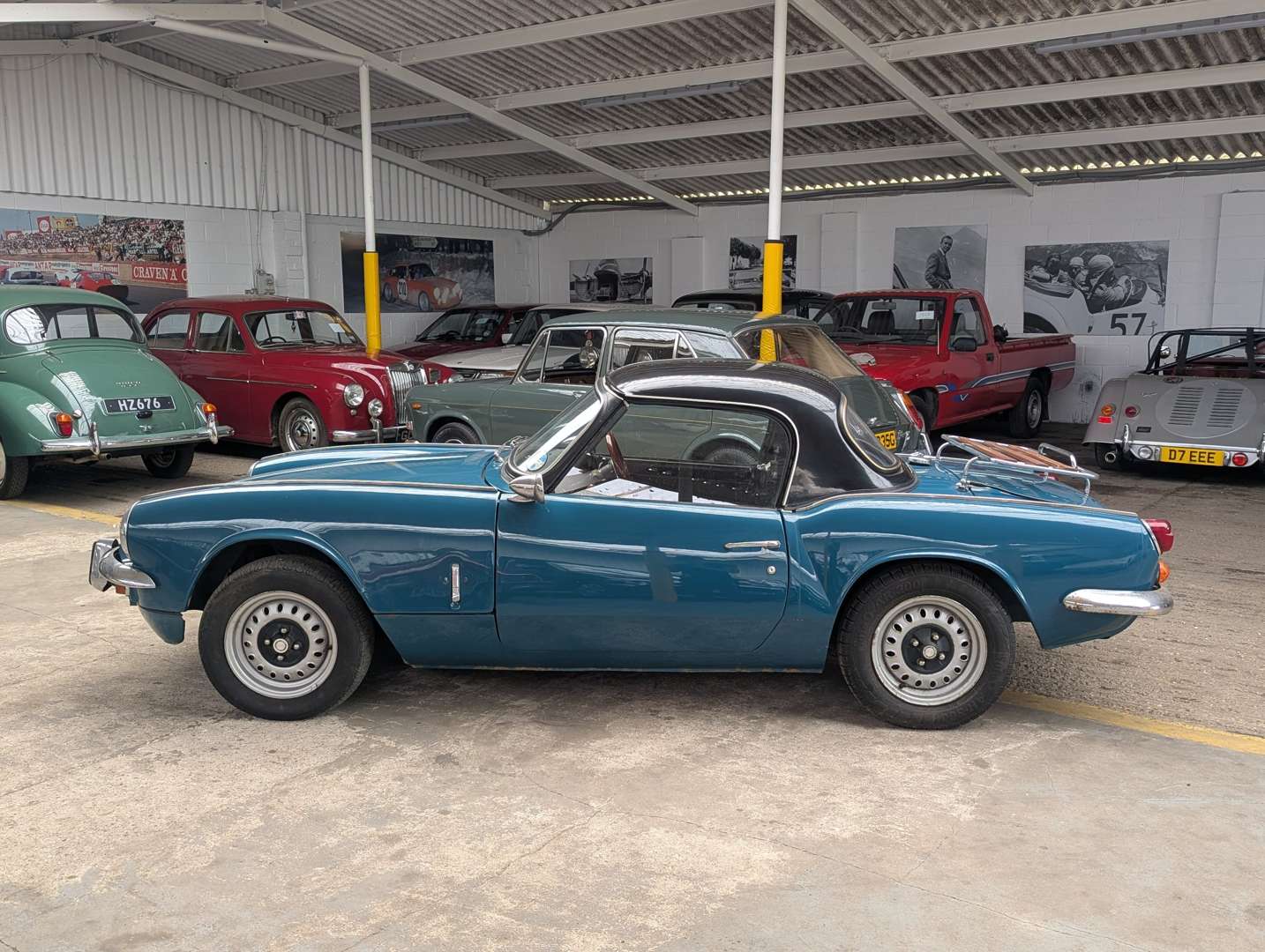<p>1967 TRIUMPH SPITFIRE MK3</p>
