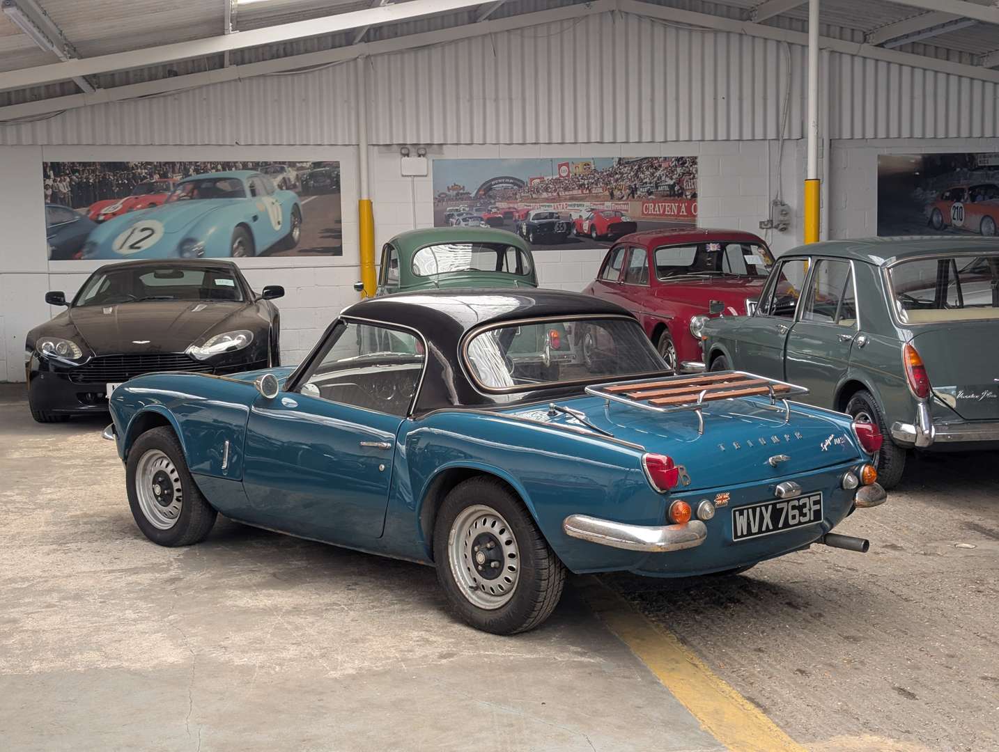 <p>1967 TRIUMPH SPITFIRE MK3</p>