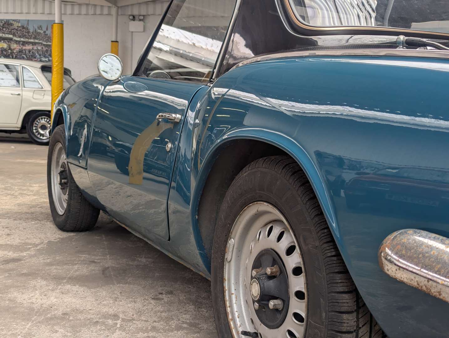 <p>1967 TRIUMPH SPITFIRE MK3</p>