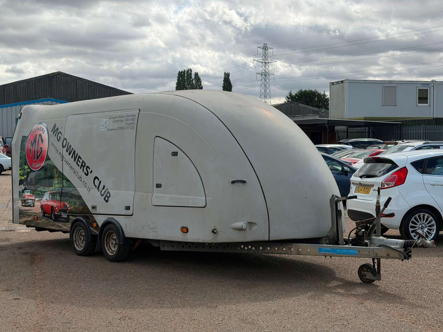 <p>2015 WOODFORD RL5000 COVERED CAR TRAILER</p>