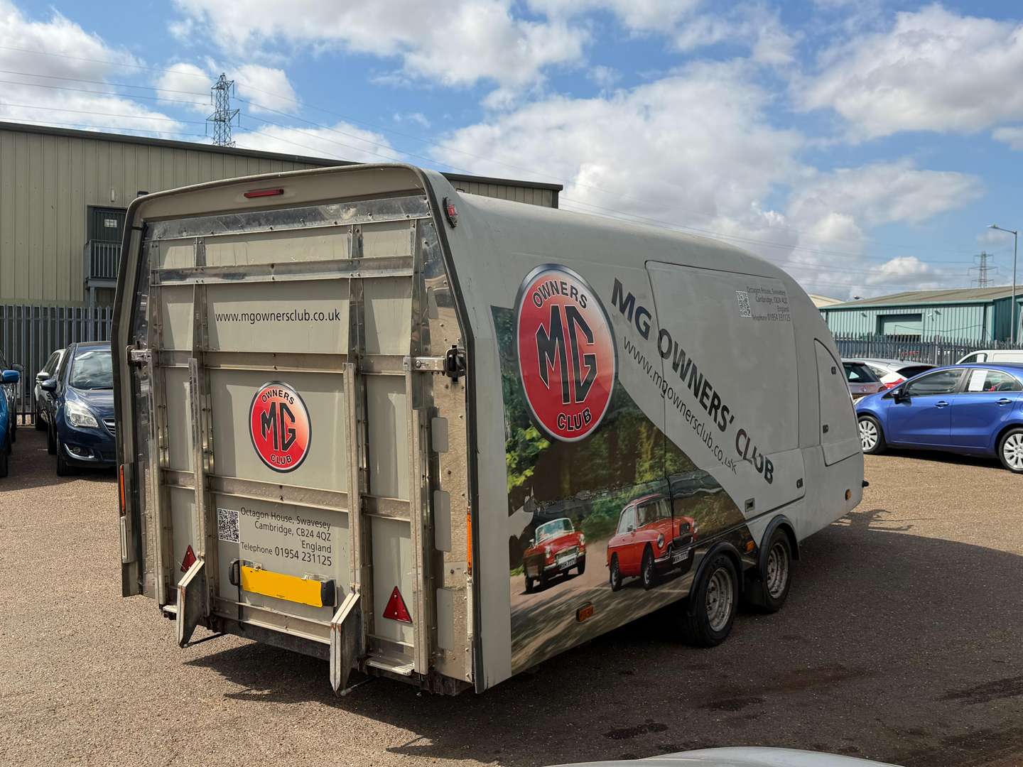 <p>2015 WOODFORD RL5000 COVERED CAR TRAILER</p>