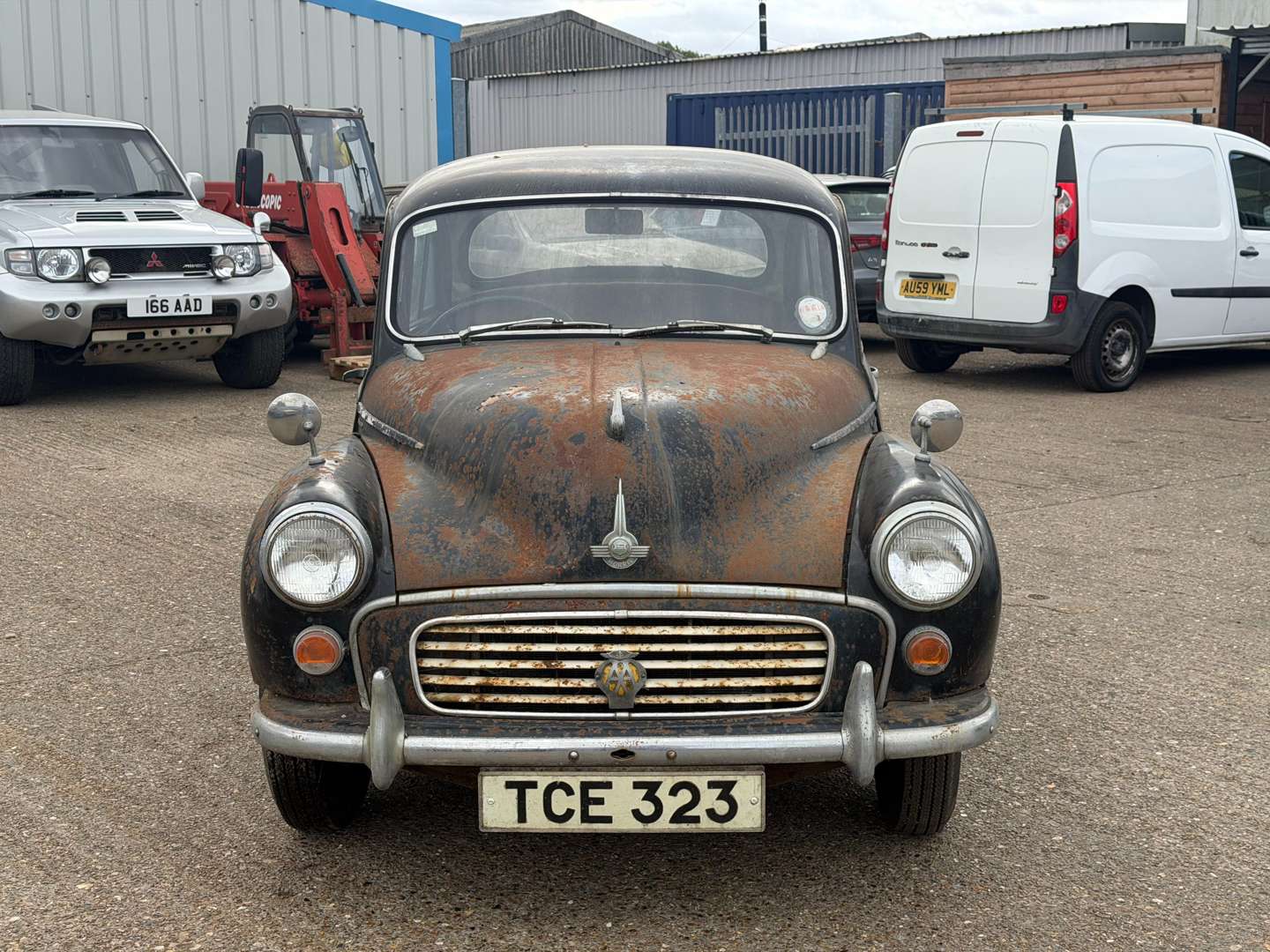 <p>1958 MORRIS MINOR 1000</p>