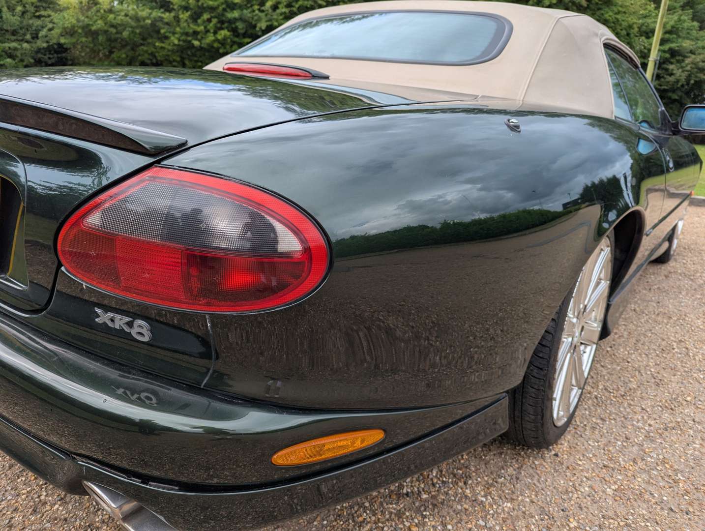 <p>1997 JAGUAR XK8 CONVERTIBLE AUTO</p>